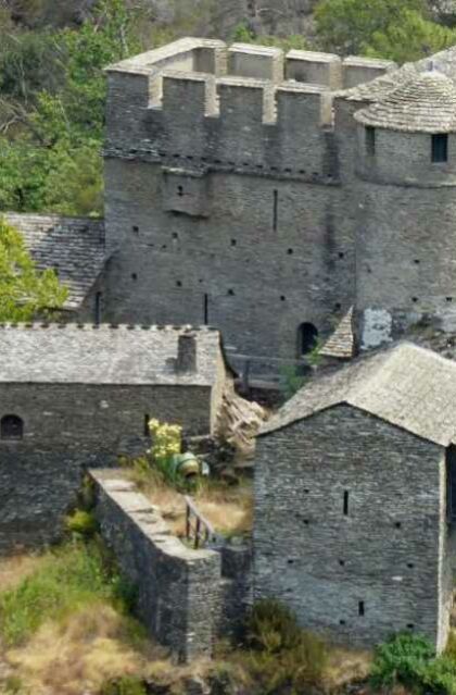 303 -   A la découverte du château de Calberte : l’aventure d’une restauration familiale