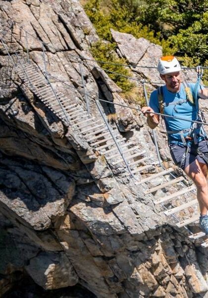304- Randonnée et Via Ferrata à Rousses
